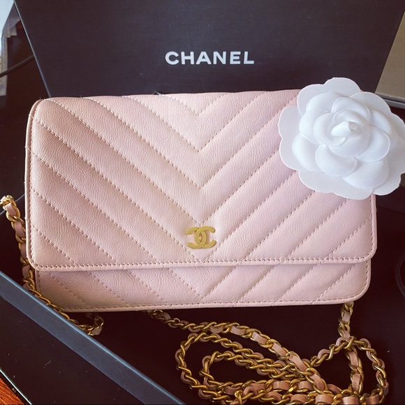 CHANEL Handbags - Chanel 17c Pink Distressed Calfskin WOC Crossbody